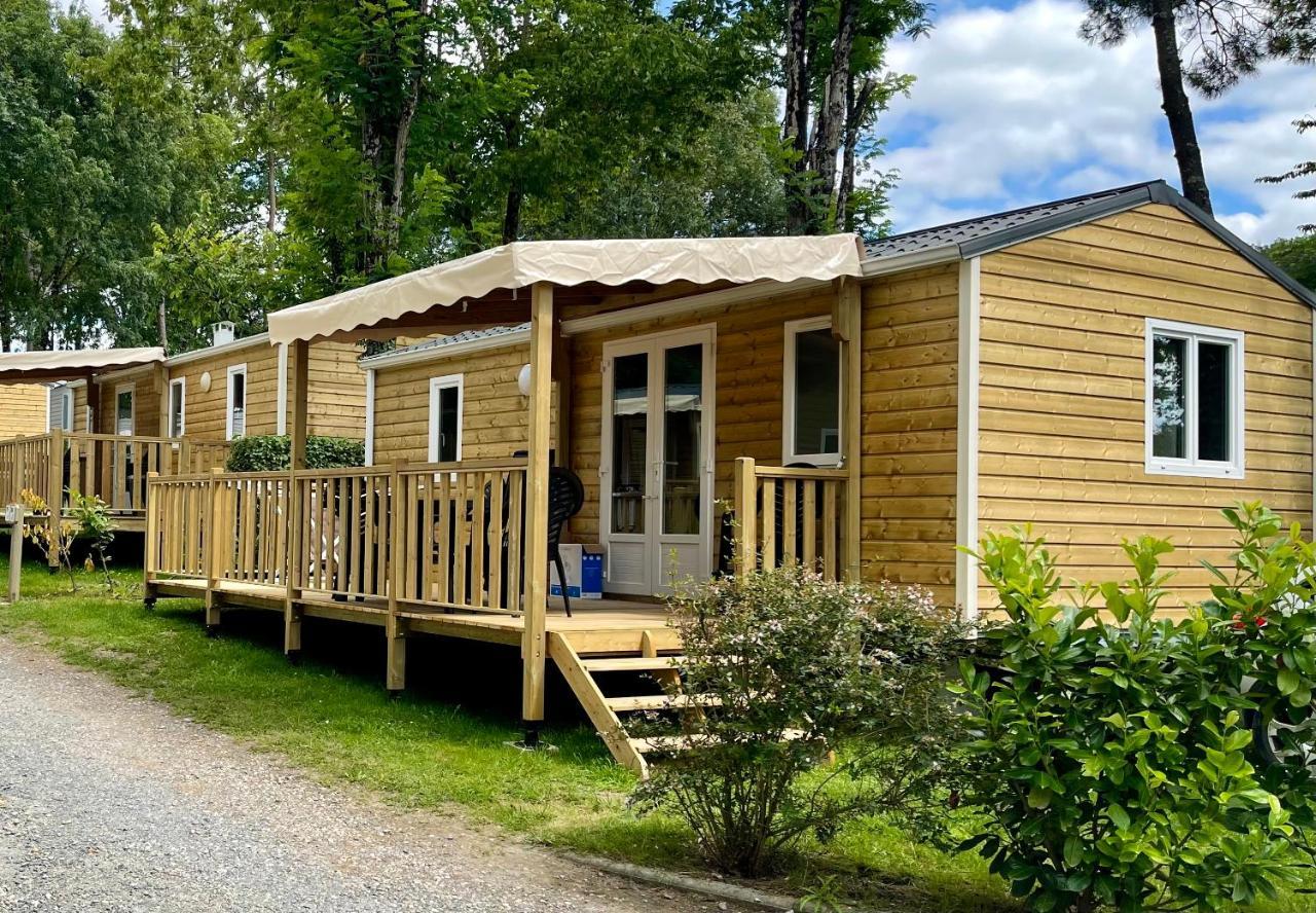 Camping Le Pressoir Petit-Palais-et-Cornemps Ngoại thất bức ảnh
