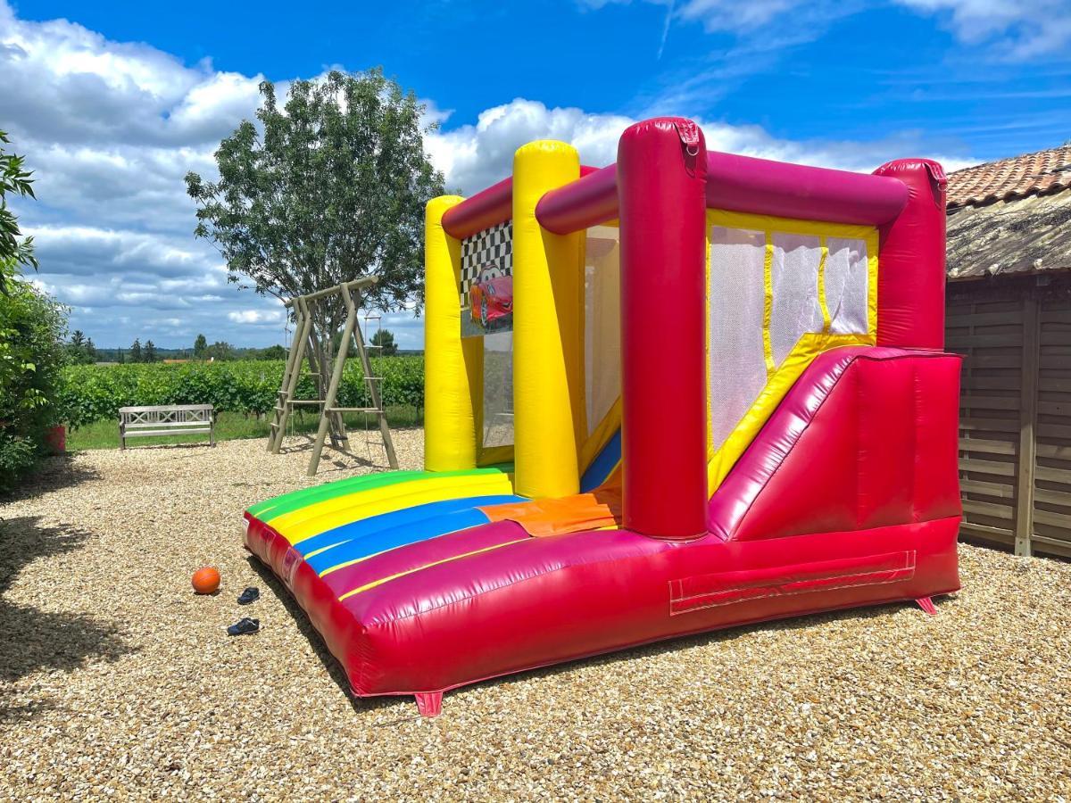 Camping Le Pressoir Petit-Palais-et-Cornemps Ngoại thất bức ảnh