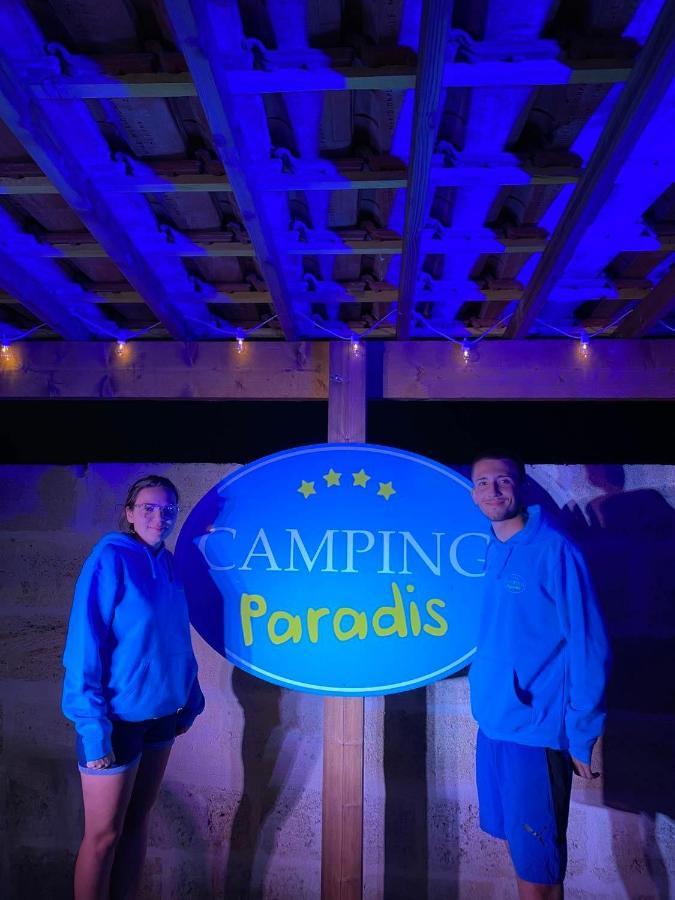 Camping Le Pressoir Petit-Palais-et-Cornemps Ngoại thất bức ảnh
